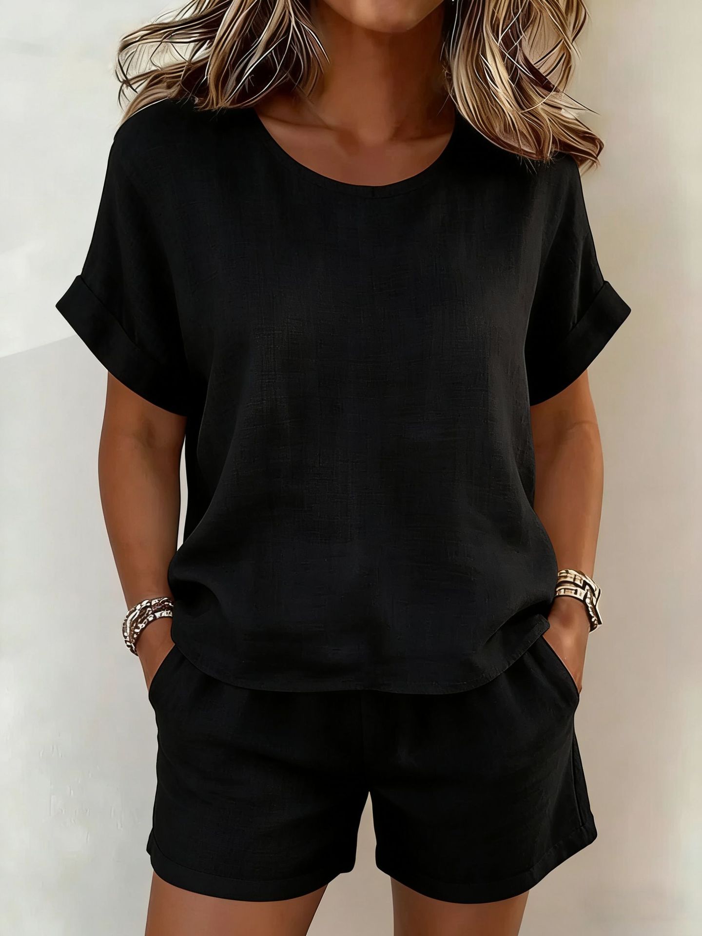 Solid-color Casual Round-neck Short-sleeve Shorts Two-piece Set